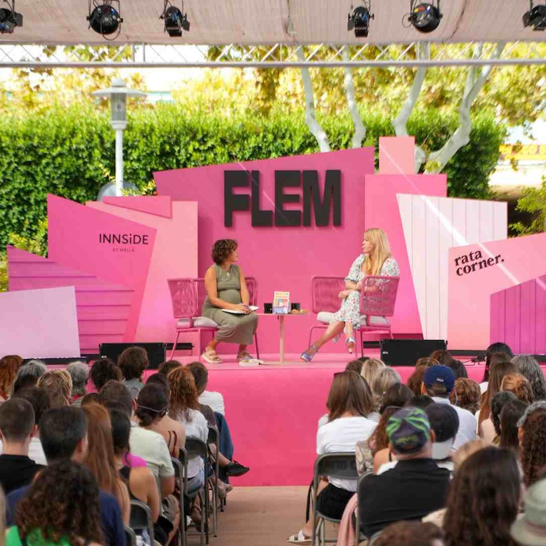 Charla durante la cuarta edición del festival de literatura FLEM