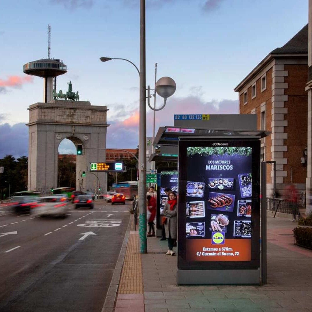 Marquesina de JCDecaux en Madrid