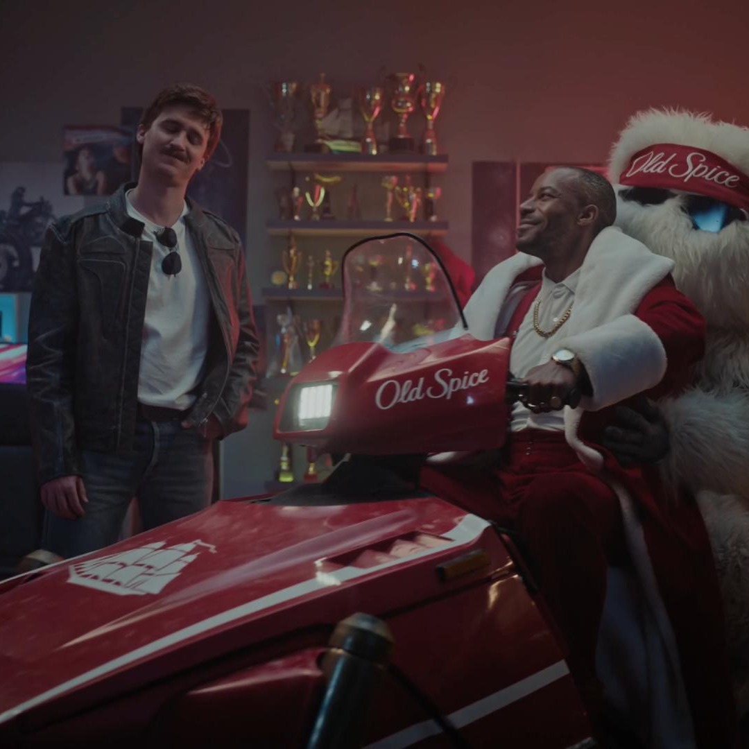 Anuncio de Navidad 2024 de Old Spice