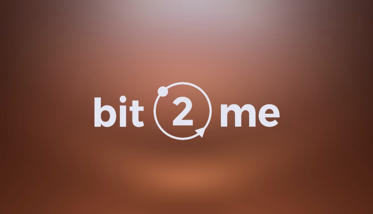 Logotipo de Bit2M sobre fondo marrón