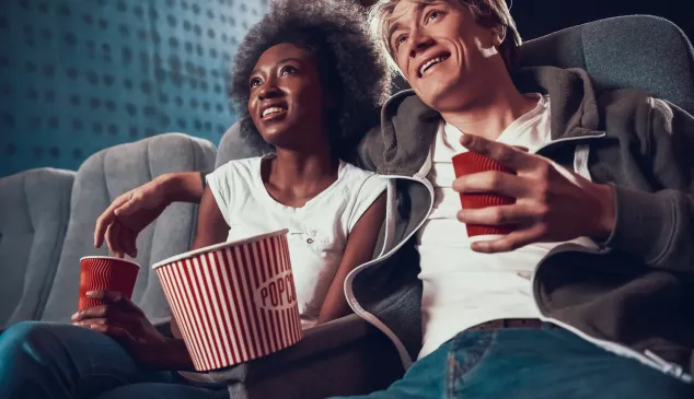 Bumble y Cinesa se unen para recuperar las citas románticas en las salas de cine