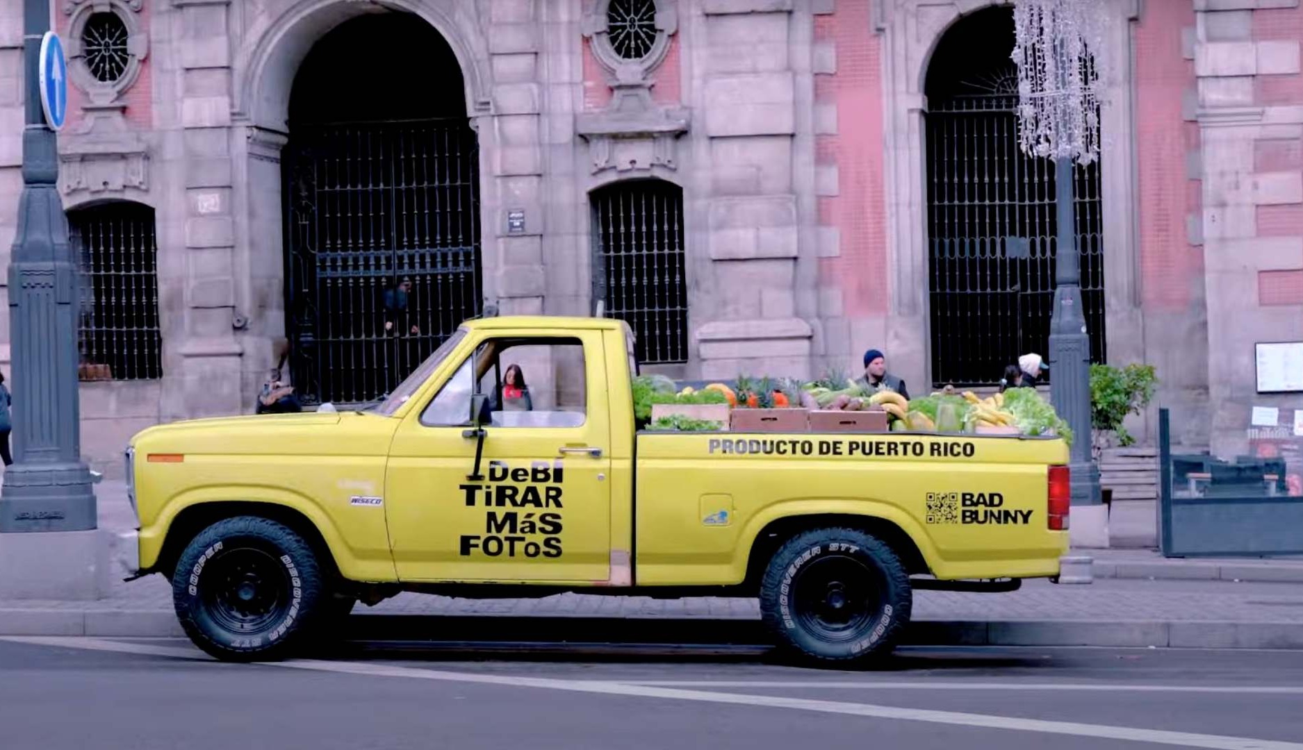 Camioneta de Bad Bunny en Madrid