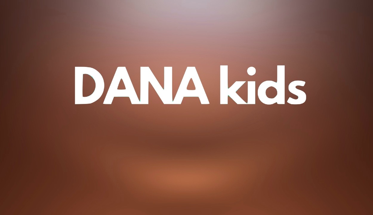 Logotipo Dana kids sobre fondo marrón