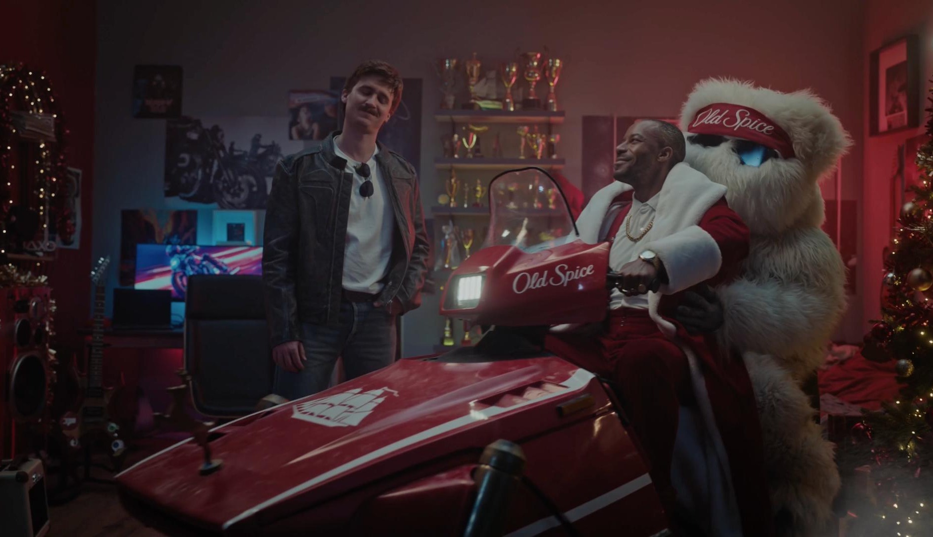 Anuncio de Navidad 2024 de Old Spice