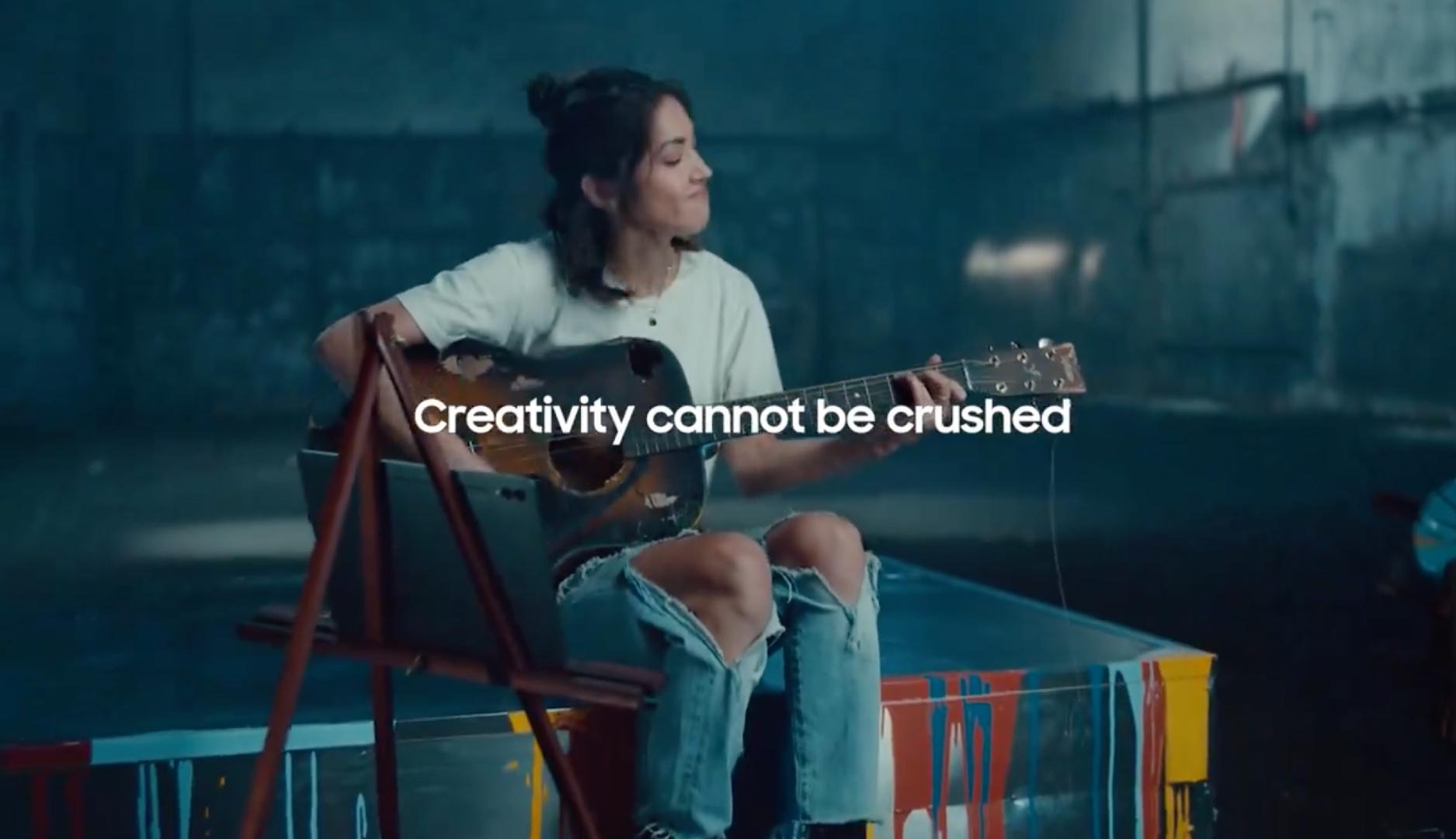 Imagen del spot "UnCrush" de Samsung