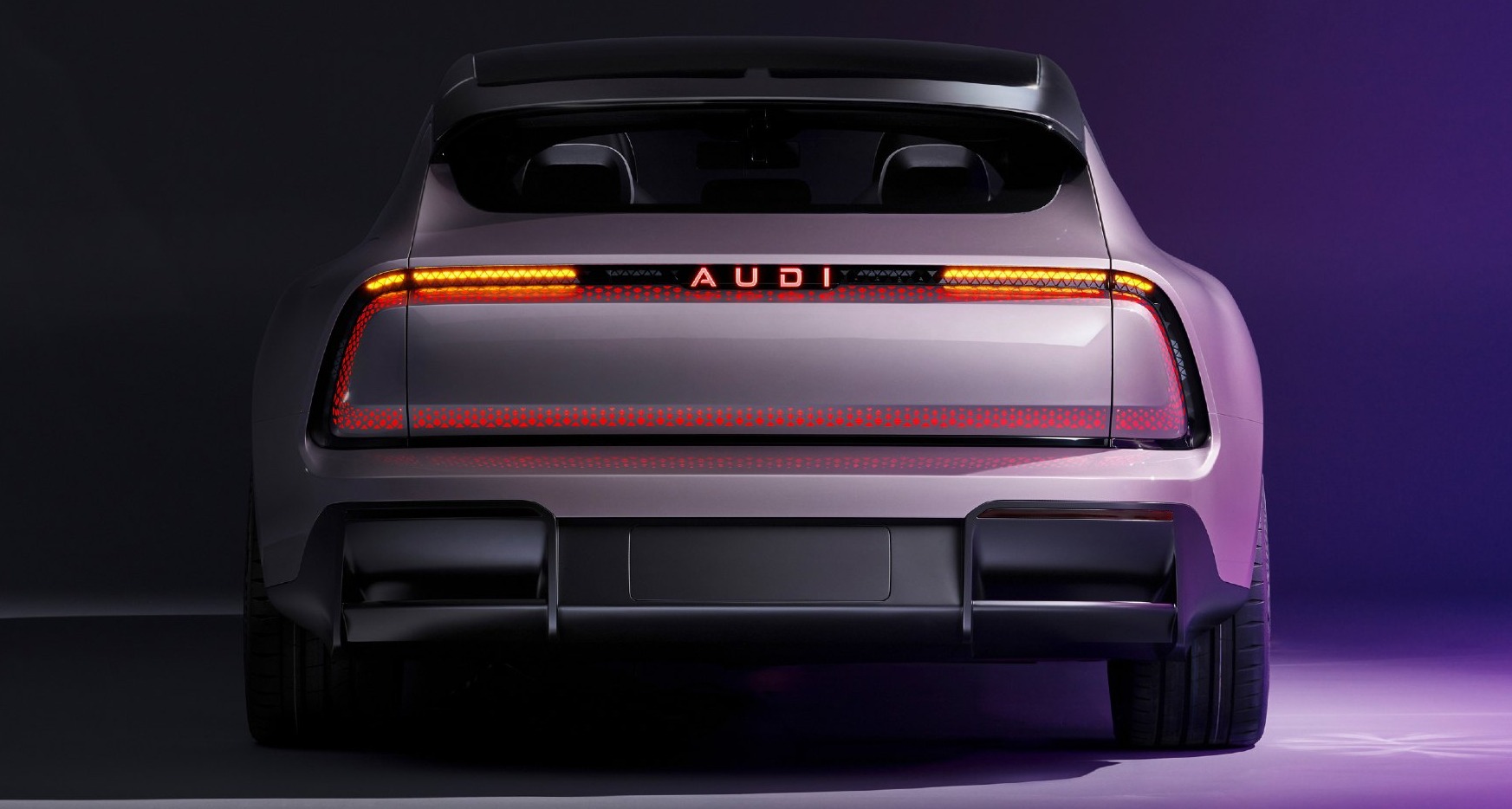 Coche con logotipo de Audi