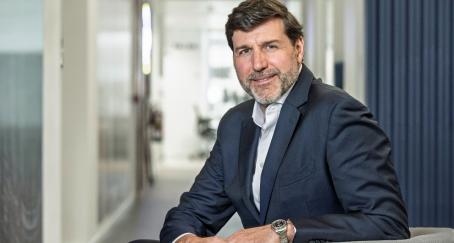 “Invertir en marca es la mejor compañía para el negocio”.- Eduardo Prieto, Director General de Visa en España Imagen corporativa de Eduardo Prieto