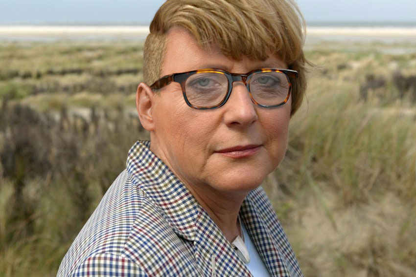 angela-merkel-hipster-hitler