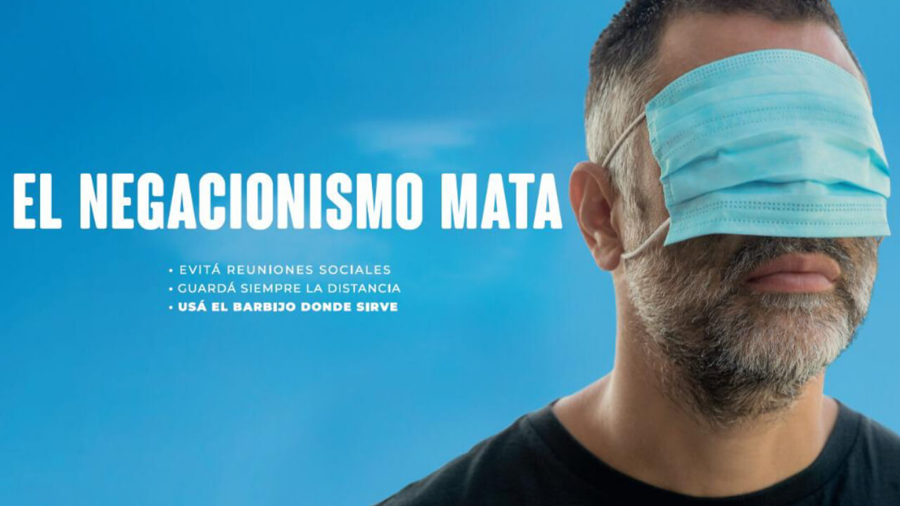 El negacionismo mata, la impactante campaña argentina que pide utilizar la mascarilla
