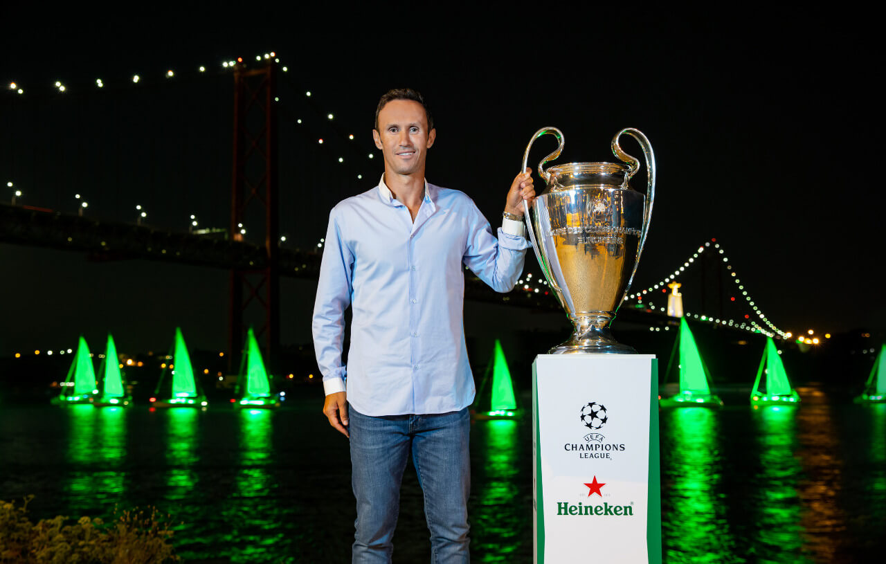 Heineken® trae a Estados Unidos la gloria de la UEFA Champions League con  un tour interactivo del trofeo en tres ciudades